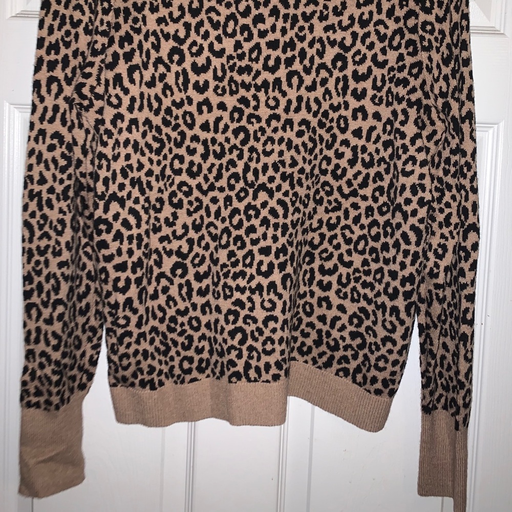 Sweater - Picture 2 of 4